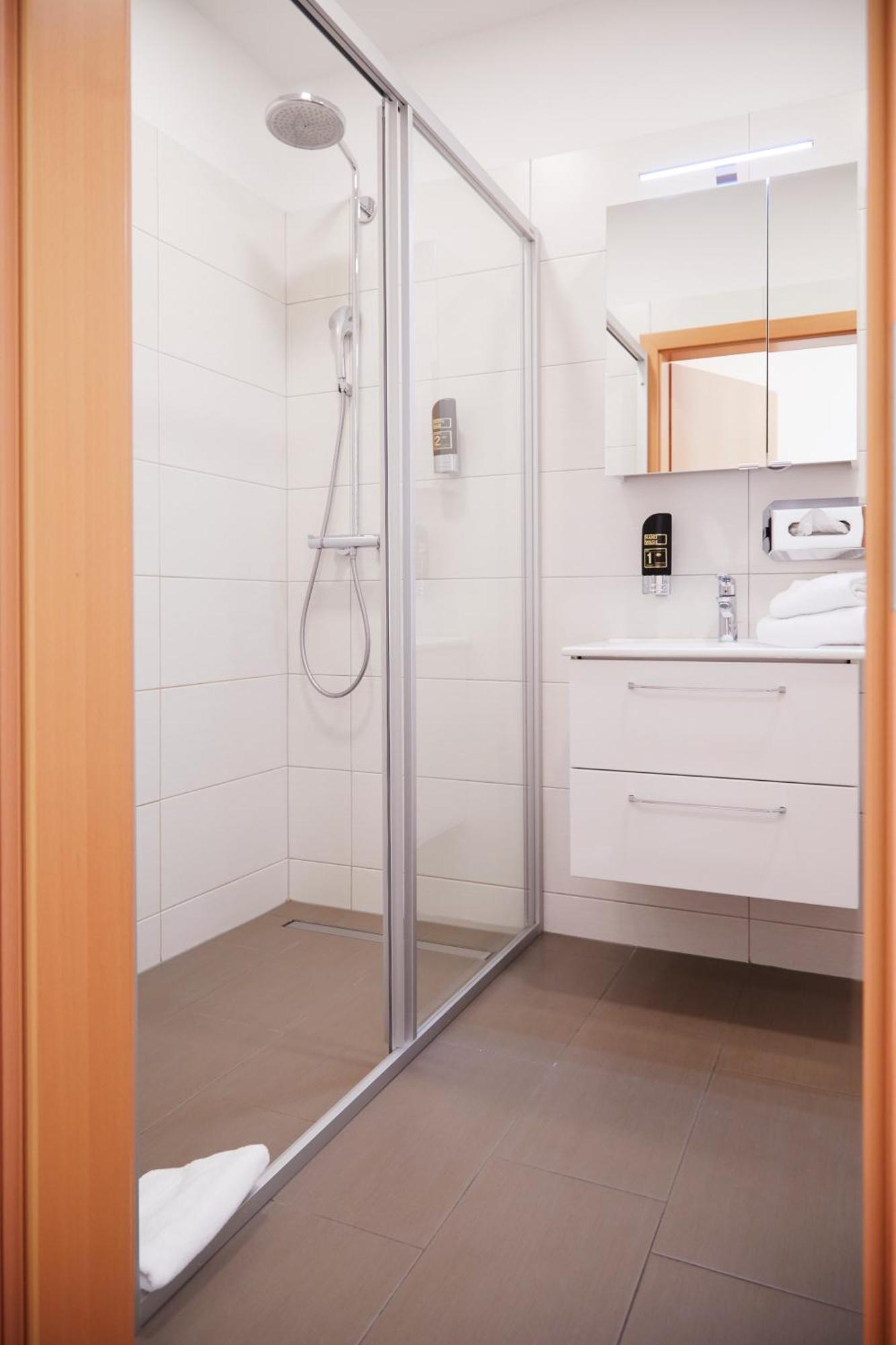 I Am Hotel Graz-Seiersberg Phòng bức ảnh